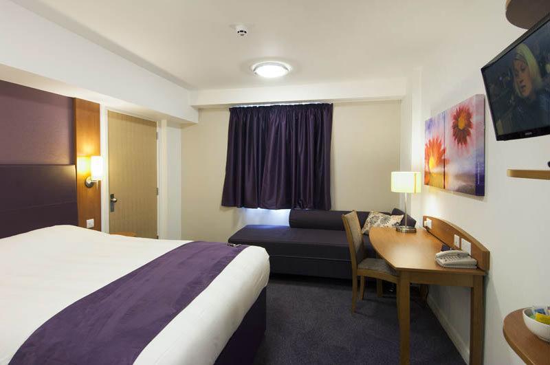 Premier Inn Premier Inn Wrexham North المظهر الخارجي الصورة